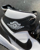 Nike Air Jordan 1 Retro High OG 'Black White'