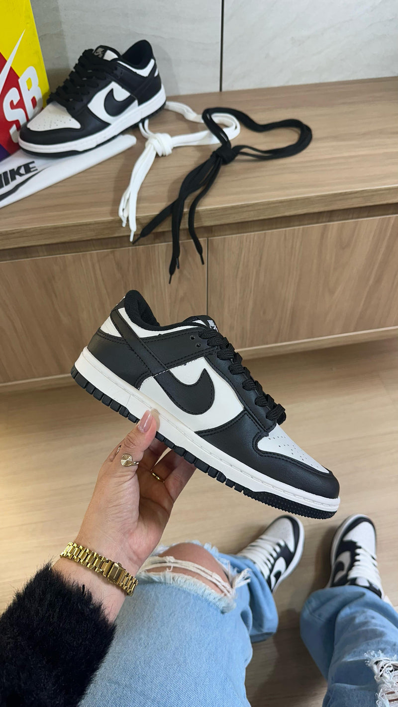 Nike dunk low
