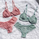 Conjunto De Lingerie Sem Bojo Com Arco Renda Calcinha e Sutiã Rendados