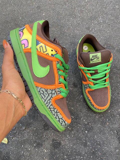 Dunk Low SB