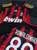 Camisa Milan Vermelha Retro (Ronaldinho) 08/09