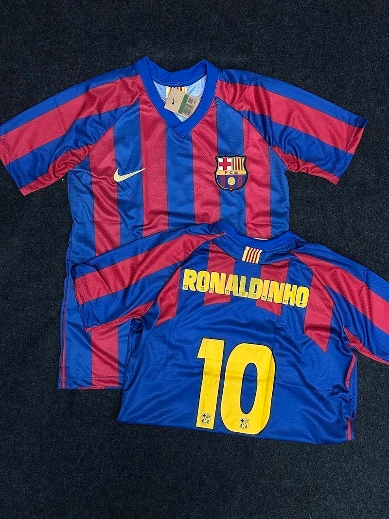 Camisa Barcelona Retro Grená (Ronaldinho) 05/06