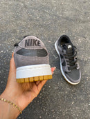 Dunk Low SB
